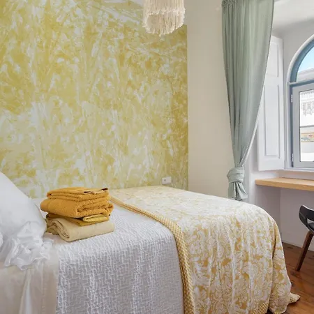 Feeling Coliving - Graca * Lisbon